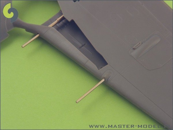 Master AM-48-019 Fw 190 A7, A8 armament set (MG 131 barrel tips, MG 151 barrels, MG 151 fairings) &amp; Pitot Tube (1:48)