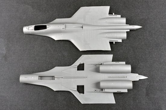 Trumpeter 01678 Russian Su-33 Flanker D 1/72