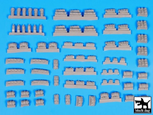 Black Dog T72055 Tentage plus bedrols 1 accessories set 1/72