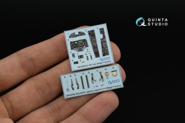 Quinta Studio QD48528 A-4M late 3D-Printed &amp; coloured Interior on decal paper (Magic Factory) 1/48