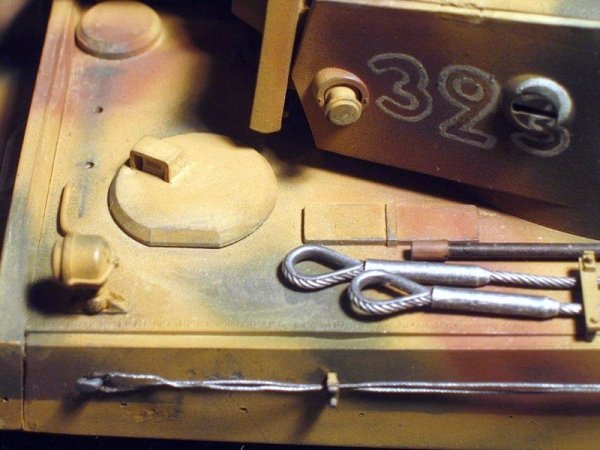 Eureka XXL ER-2502 Towing cable for Pz.Kpfw.VI Tiger Ausf.E Tank 1/25