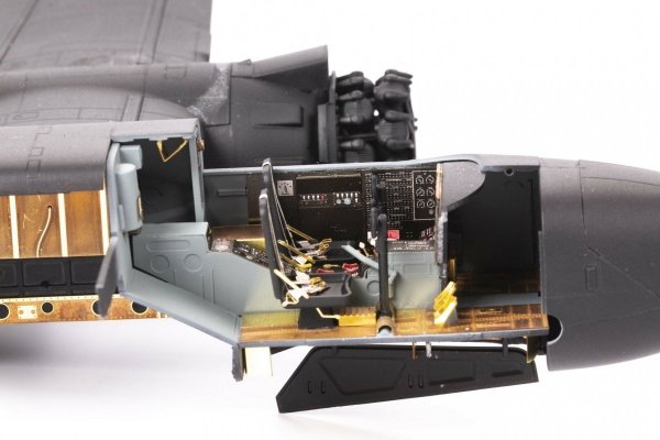 Eduard FE1262 B-26K Invader ICM 1/48