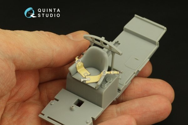 Quinta Studio QR32029 WWI German seats Belts for bombers 1/32