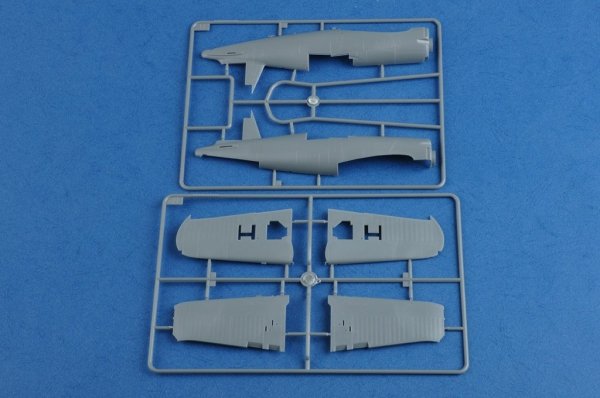 Hobby Boss 80389 F4U-5 Corsair (1:48)