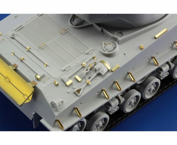 Eduard 36334 M4A3E8 TAMIYA 1/35