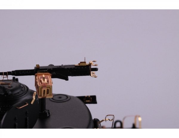 Eduard 36350 M4A3E8 ITALERI 1/35