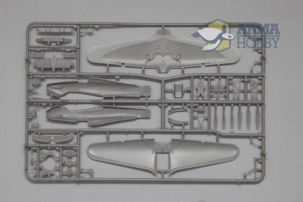 Arma Hobby 70025 Hurricane Mk I Eastern Front - Limited Edition 1/72
