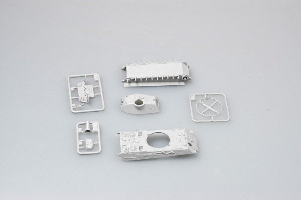 Trumpeter 07292 King Tiger Porsche Turret w/Zimmerit (1:72)