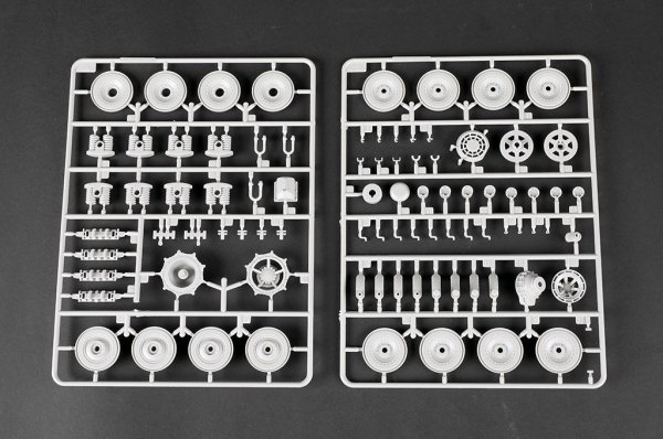 Trumpeter 09586 E-100 Flakpanzer w/Flakrakete Rheintocher I 1/35