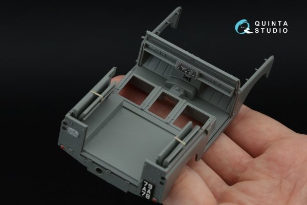 Quinta Studio QD+35139 Land Rover 88 series II family 3D-Printed &amp; coloured Interior on decal paper (AK Interactive) (with 3D-printed resin parts) 1/35