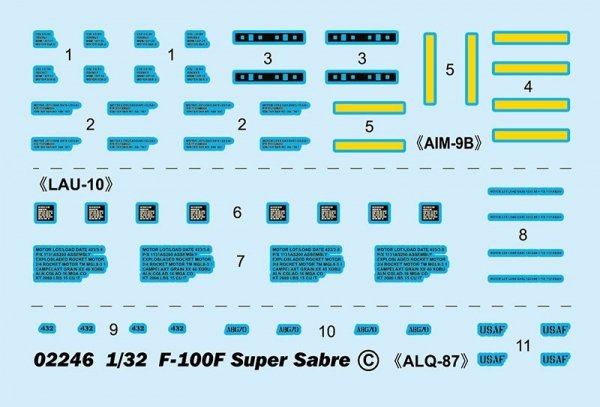 Trumpeter 02246 F-100F Super Sabre 1/32