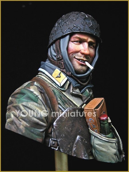 Young Miniatures YM1828 German Fallschirmjager Ardennes 1944 1/10