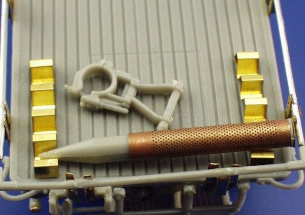 Eduard 35643 M-274 Mule w/106 R. R. 1/35 Dragon