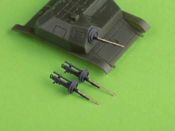 Master GM-72-009 Polska tankietka TKS - Hotchkiss wz.25 w jarzmie (żywica i części toczone) 1/72