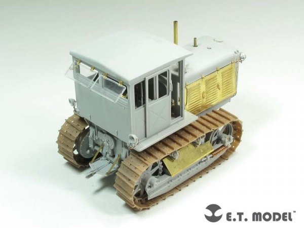 E.T. Model E35-193 Russian ChTZ S-65 Tractor with Cab (For TRUMPETER 05539) (1:35)