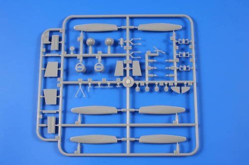 Specjal Hobby 48121 V-173 Flying Pancake (1:48)