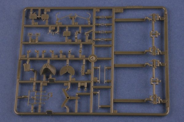 Hobby Boss 85516 Soviet MBV-2 (Late KT-28 Gun) 1:35
