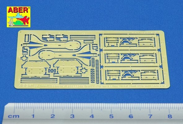 Aber 35A116 Additional accessories for U.S. vehicles like: tools, rifle and jerry can racks (1:35)