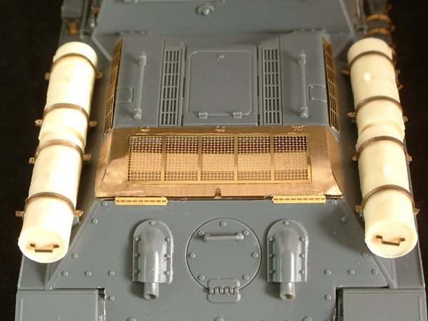 Voyager Model VPE48018 Su-122 1/48
