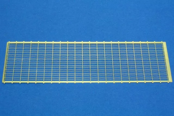 RB Model 350A04 Relingi (10 x 134mm) 1/350