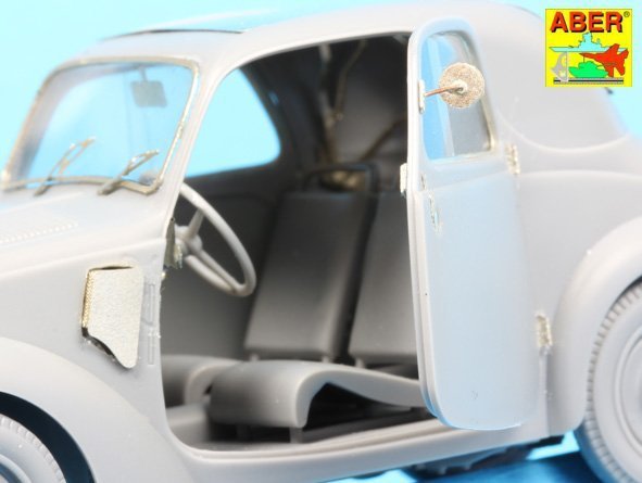 Aber 35257 Simca 5 Staff Car (1:35)