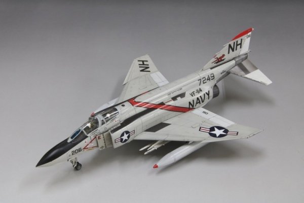 Fine Molds FP43S U.S. Navy Jet Fighter F-4J &quot;Aardvarks&quot; 1/72
