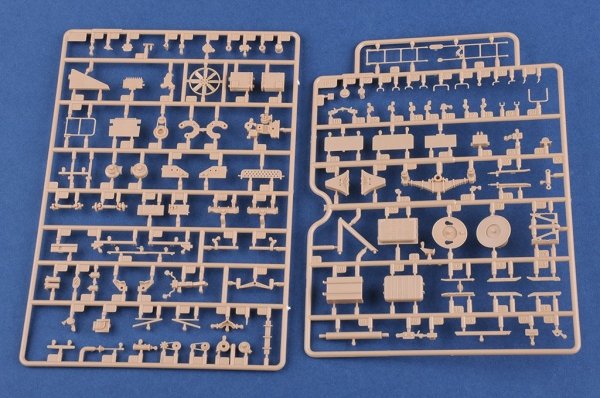 Hobby Boss 85517 Russian BAZ-64022 with 5P85TE2 TEL S-400 (1:35)