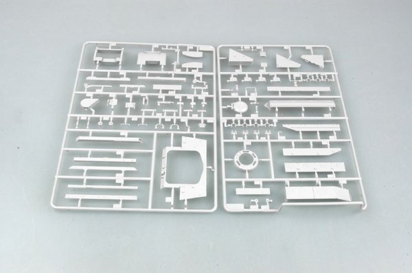 Trumpeter 01558 LAV III TUA (Tow-Under-Armour) (1:35)