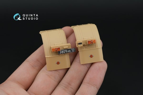 Quinta Studio QDS-35131 BM-30 Smerch 3D-Printed &amp; coloured Interior on decal paper (Meng) (Small version) 1/35