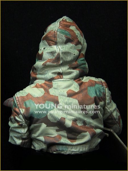 Young Miniatures YM1886 Kampfgruppe Officer Russia 1943 'Ostwind' 1/10