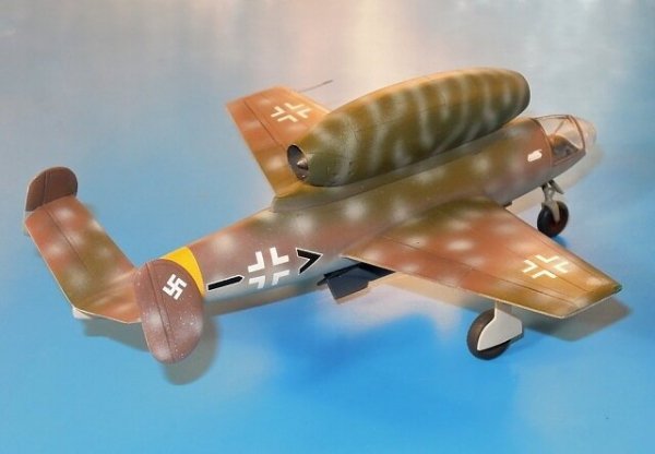 RS Models 92266 Henschel Hs-132 A 1/72