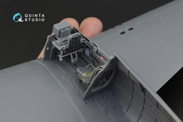 Quinta Studio QD32132 P-40B 3D-Printed &amp; coloured Interior on decal paper (GWH) 1/32