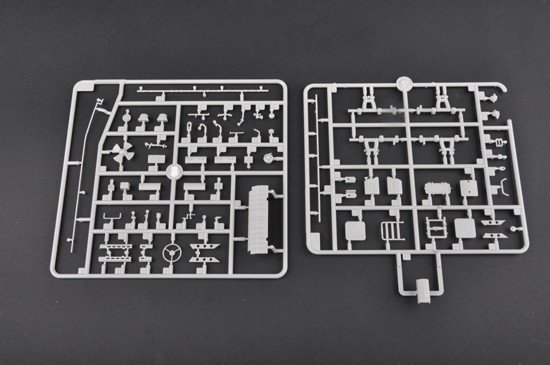 Trumpeter 01576 BTR-60P BTR-60PU (1:35)