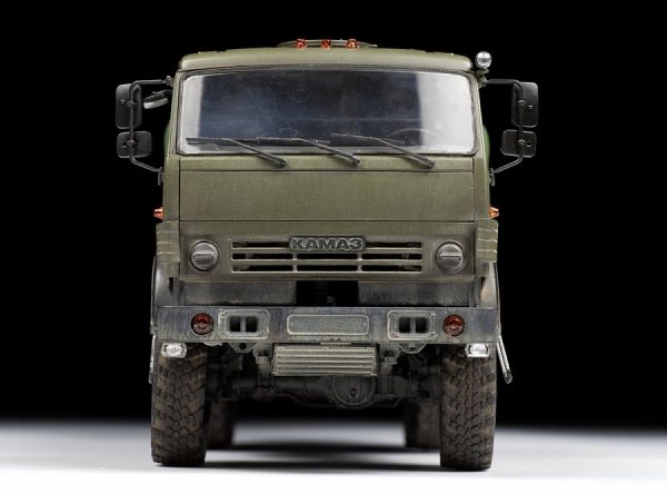 Zvezda 3697 Russian three axle truck K-5350 &quot;MUSTANG&quot; 1/35