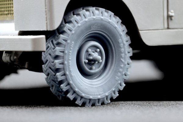 ScaleX WM 35021S L. Rover 88 7.5 big Sagged wheel set (for AK-Interactive) 1/35