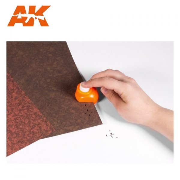 AK Interactive AK8147 PUNCHING LEAVES SHEETS SET