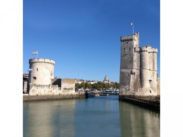 Aedes Ars 1267 Tours De La Rochelle 1/220