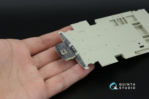 Quinta Studio QD35167 МН-60S Knighthawk 3D-Printed &amp; coloured Interior on decal paper (Kitty Hawk) 1/35