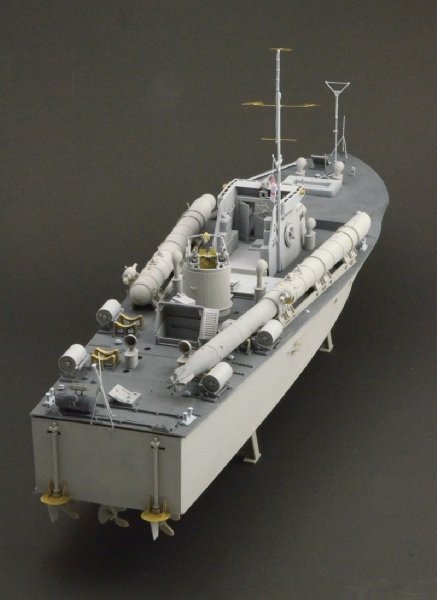 Italeri 5610 British Vosper MTB (1:35)
