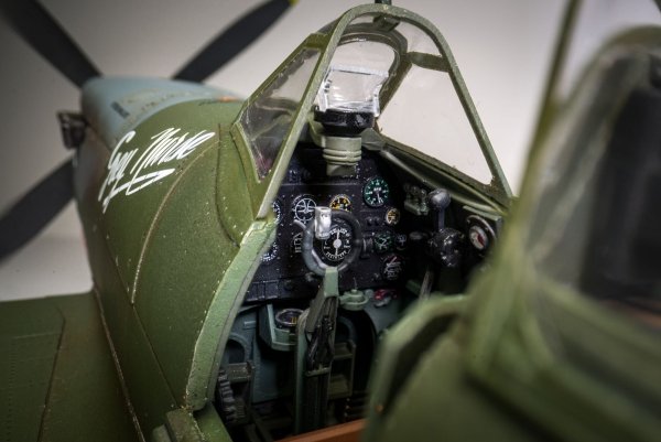 Airfix 17002 Supermarine Spitfire Mk.VIII 1/24