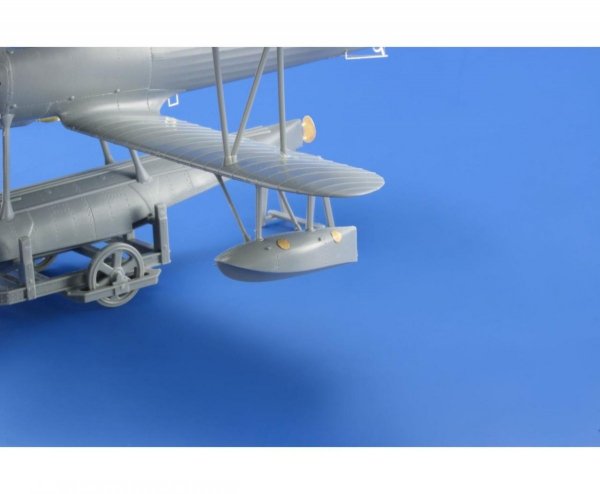Eduard 49771 E8N1 Dave HASEGAWA 1/48