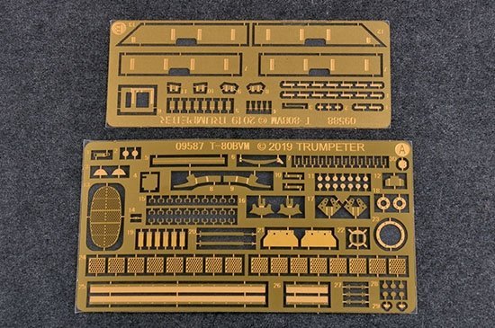 Trumpeter 09588 Russian T-80BVM MBT(Marine Corps) 1/35