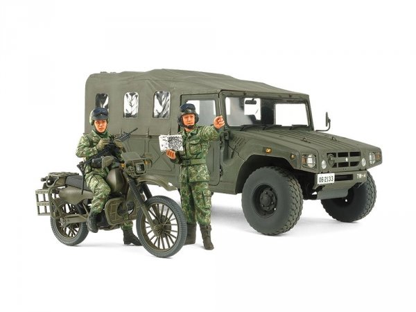 Tamiya 25188 JGSDF Reconnaissance Motorcycle, High Mobility Vehicle Set 1:35