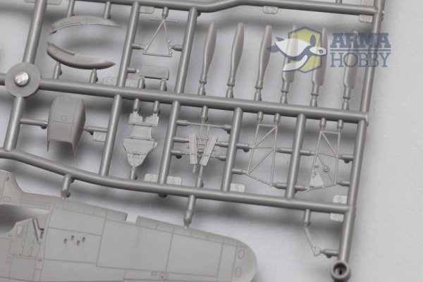 Arma Hobby 70025 Hurricane Mk I Eastern Front - Limited Edition 1/72