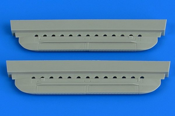 Aires 4774 MiG-23MLD chaff/flare dispenser (loaded) 1/48 TRUMPETER
