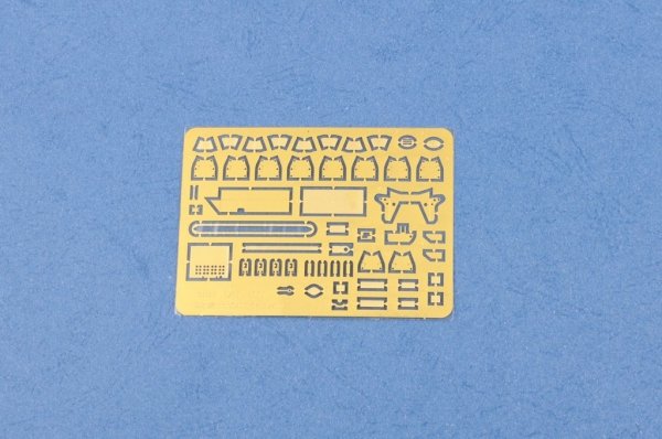 Hobby Boss 83807 4.7 cm Pak(t) Sfl.auf Fgst. Pz.Kpfw.35 R 731(f) (1:35)