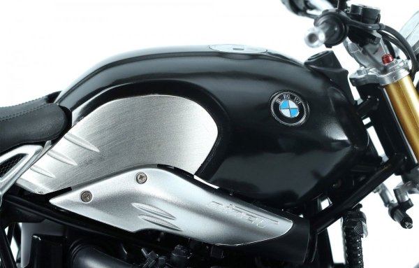 Meng Model MT-003S BMW R nineT (Pre-coloured Edition) 1/9