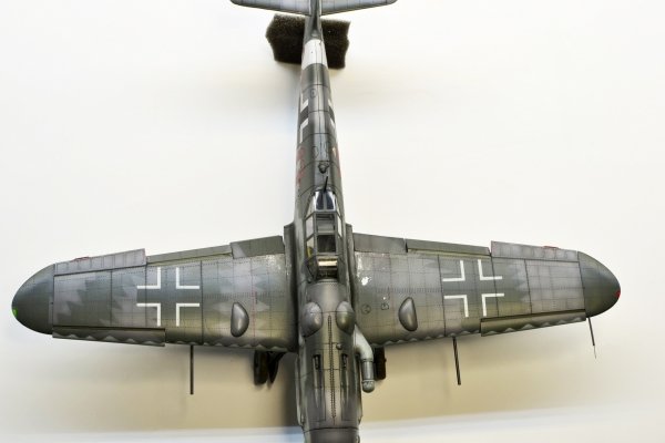 Omask 44011 Bf 109G-6 camo mask for Bartels wing 1/48