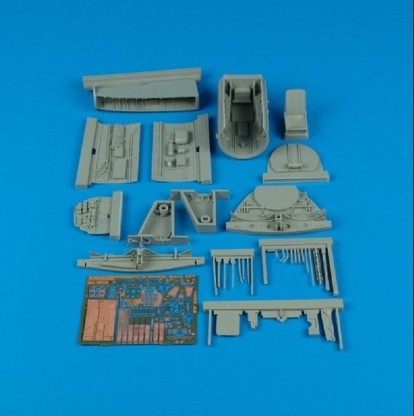 Aires 2069 Me 262A Schwalbe cockpit &amp; wheel bay 1/32 TRUMPETER
