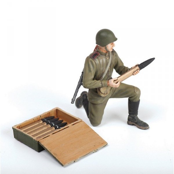 Zvezda 3671 Soviet 76mm Anti-Tank Gun Zis-3 w/CREW 1/35